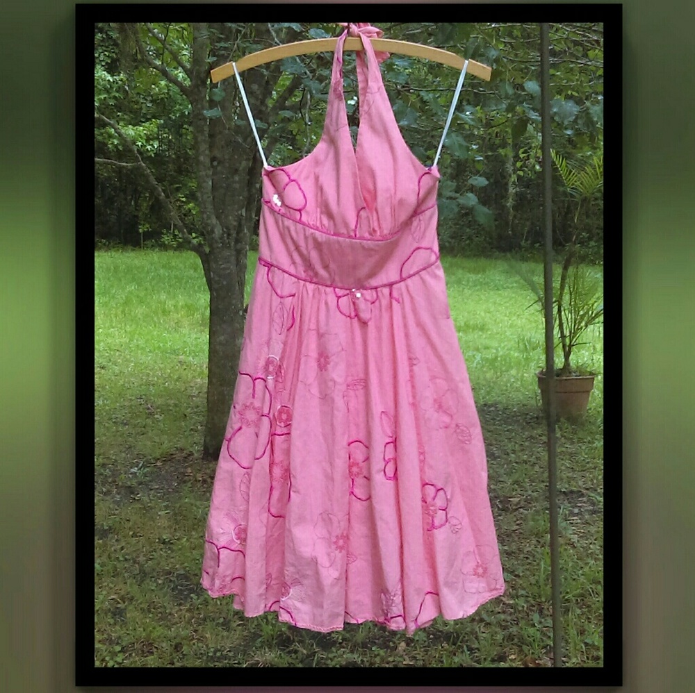 ❤Floral tie up halter dress with sparkle accents